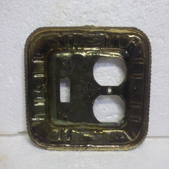 Vintage American Tack & Hardware Outlet & Switch Plate Cover Metal - Picture 2 of 4